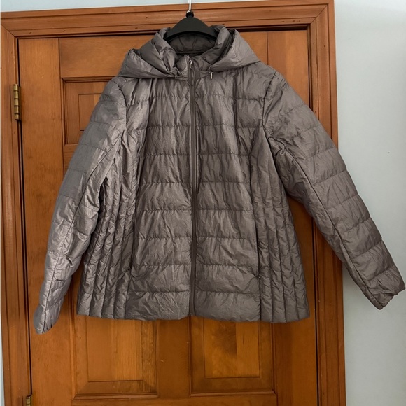 Heatkeep Jackets & Blazers - HEATKEEP Women’s Metallic Gray Hooded Puffer Jacket - XXL